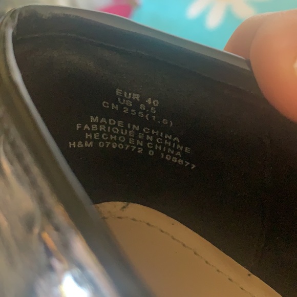 Black Patent Loafers Size 8.5 - Picture 4 of 4